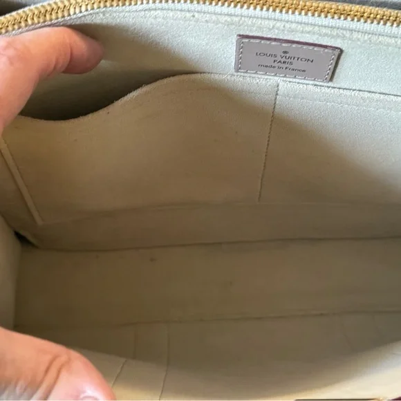 Louis Vuitton Monogram Cuir Plume Very Tote MM Mastic Raisin - Picture 5 of 12